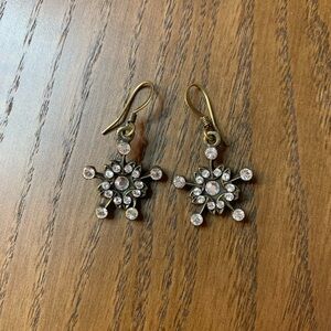 NWOT STARBURST DANGLE EARRINGS
